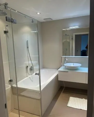 Apartment Modernes An Traumlage In Lugano Mit Seesicht Paradiso
